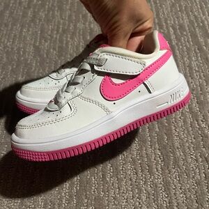 Nike Kids Sneakers White with Pink Accents